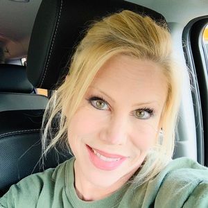 Meet your Posher, Diana